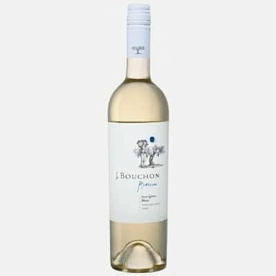 Белое сухое вино Sauvignon Blanc Reserva Maule DO J. Bouchon, 2022 (Чили, Центральная Долина)